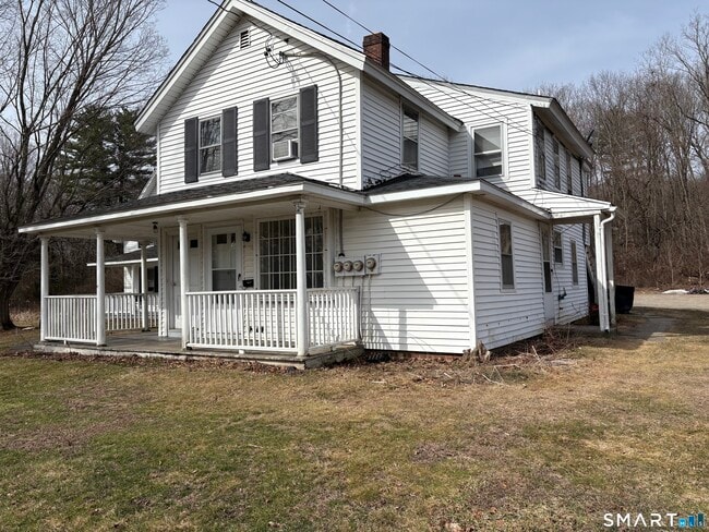 Building Photo - 107 N Main St Unit First floor by driveway