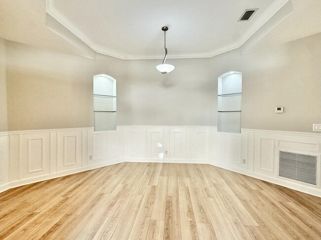 Photo - 702 Via Toscana Via