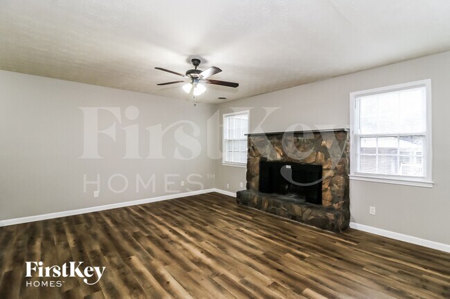 Photo - 165 Fireside Way