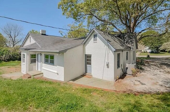 Photo - 309 W N 2nd St