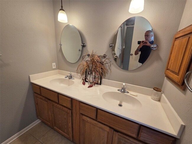 Photo - 2743 Ferry Landing