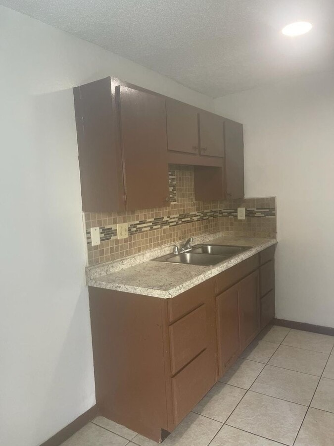 Photo - 2226 Leo Dr Unit 2226 C