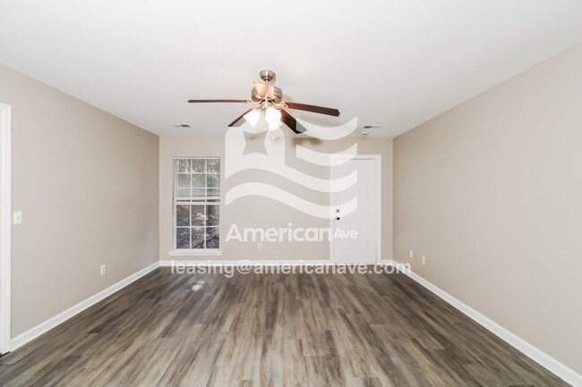 Photo - 130 Bradstone Rd