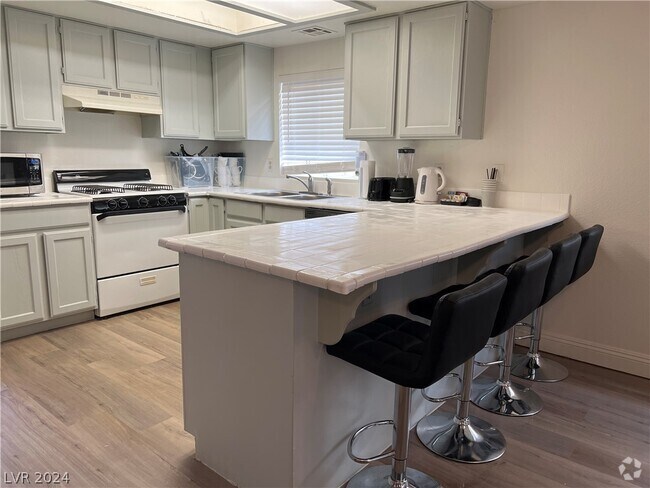 Building Photo - 8305 Aspenbrook Ave Rental
