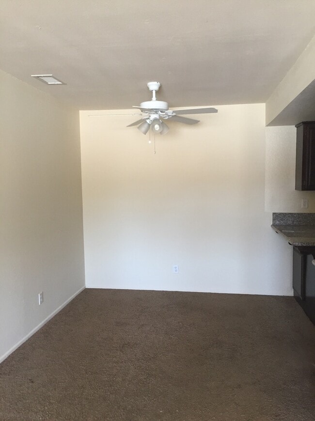 Photo - 3 BEDROOM HESPERIA HOME! GREAT LOCATION! SPACIOUS LOT!