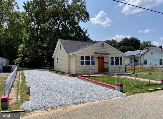 Photo - 2811 Lime St