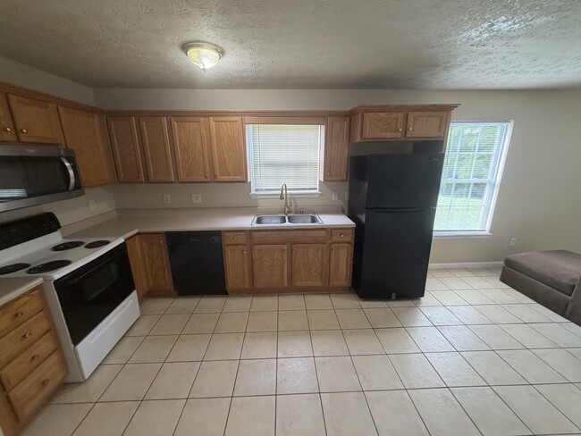 Photo - 139 Ash Ct