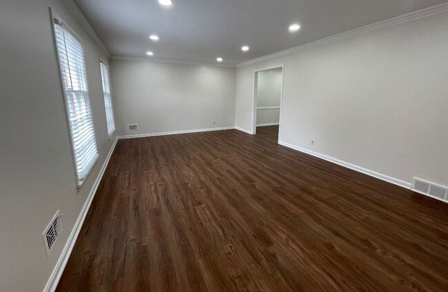Photo - Douglas Hills Colonial