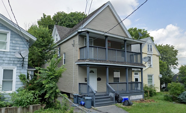 Building Photo - 109 Ashworth Pl Unit 2