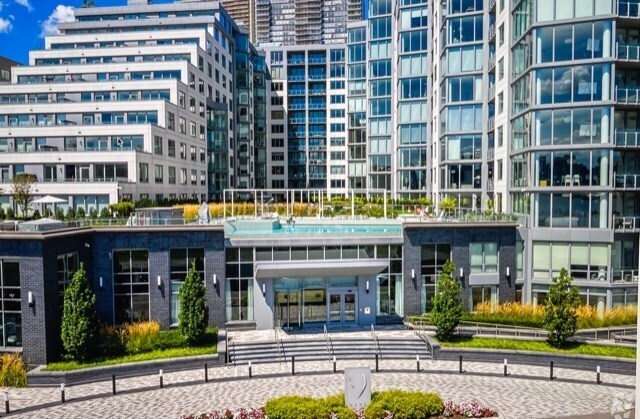 Building Photo - 9 Ave At Port Imperial Unit PH8 Rental