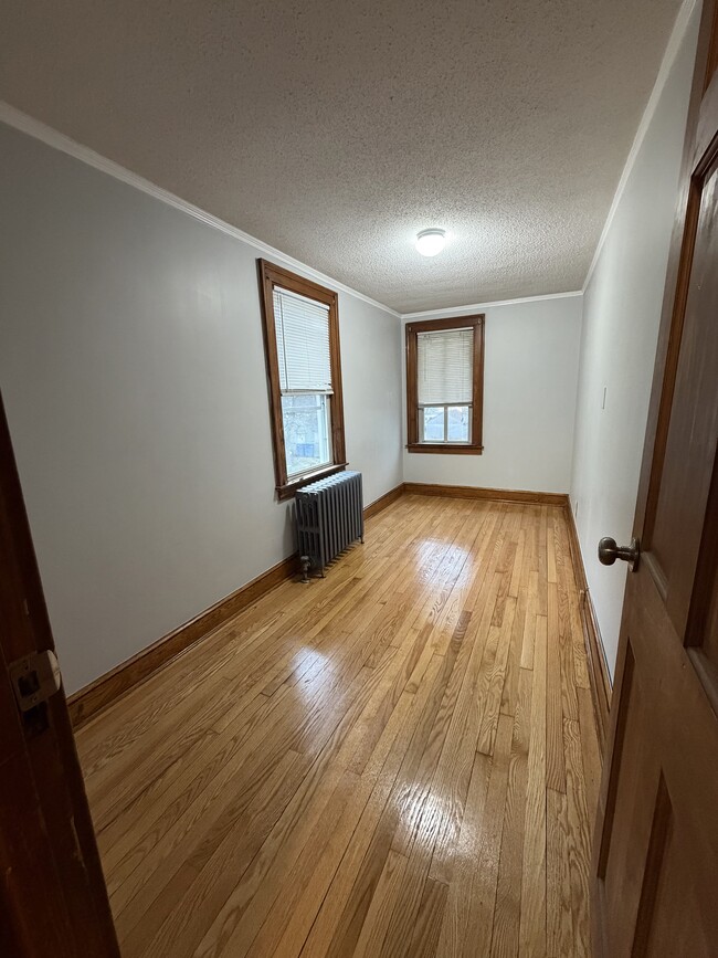 Photo - 23 Harbison Ave Unit Spacious 4 bed room 1 bath  2