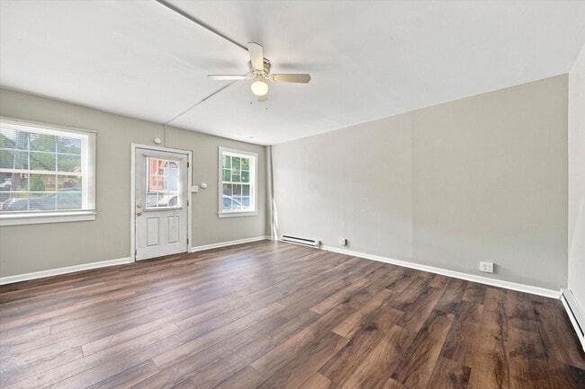 Photo - 571 Olive St Unit A