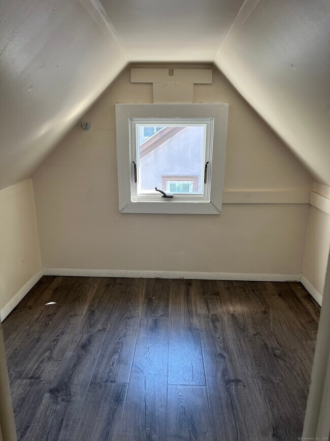 Photo - 71 Byram Rd Unidad 2