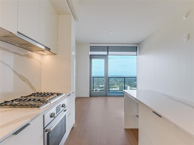 Photo - 44 East Ave Unit 3205