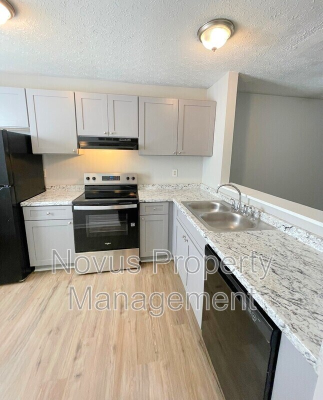 Photo - 765 South St