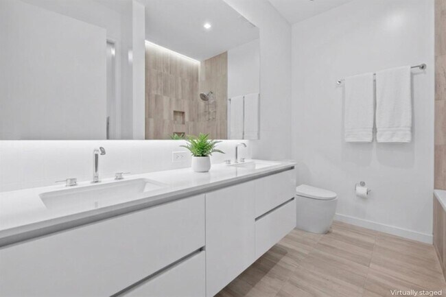 Photo - 313 W 17th St Unit 2603