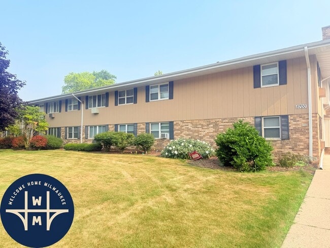 Building Photo - 5700 W Wahner Ave Unit 101