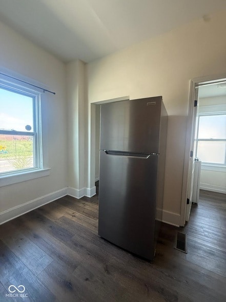 Photo - 275 E Parkview Ave