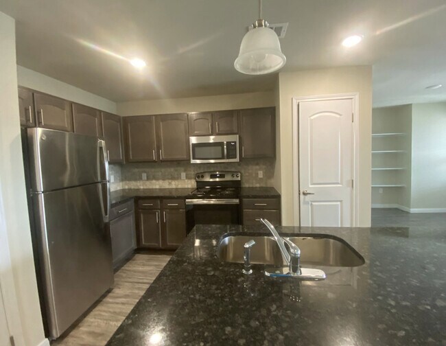 Silver Spur Apartments