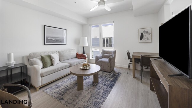 Building Photo - 707 S Farmer Ave Unit 6028