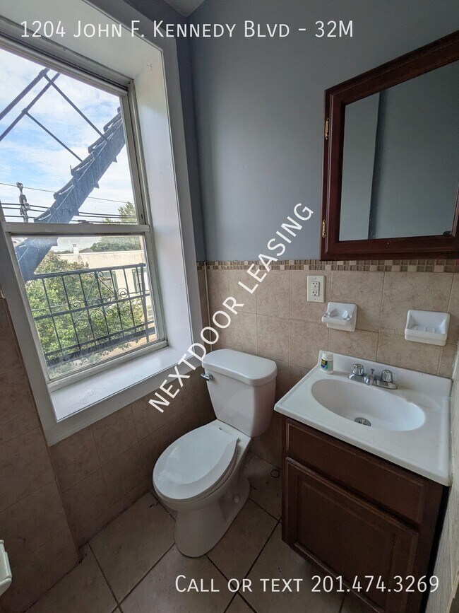 Photo - 1204 John F. Kennedy Blvd Unit 32M