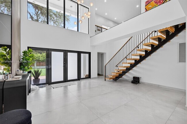 Photo - 3000 Riverland Rd