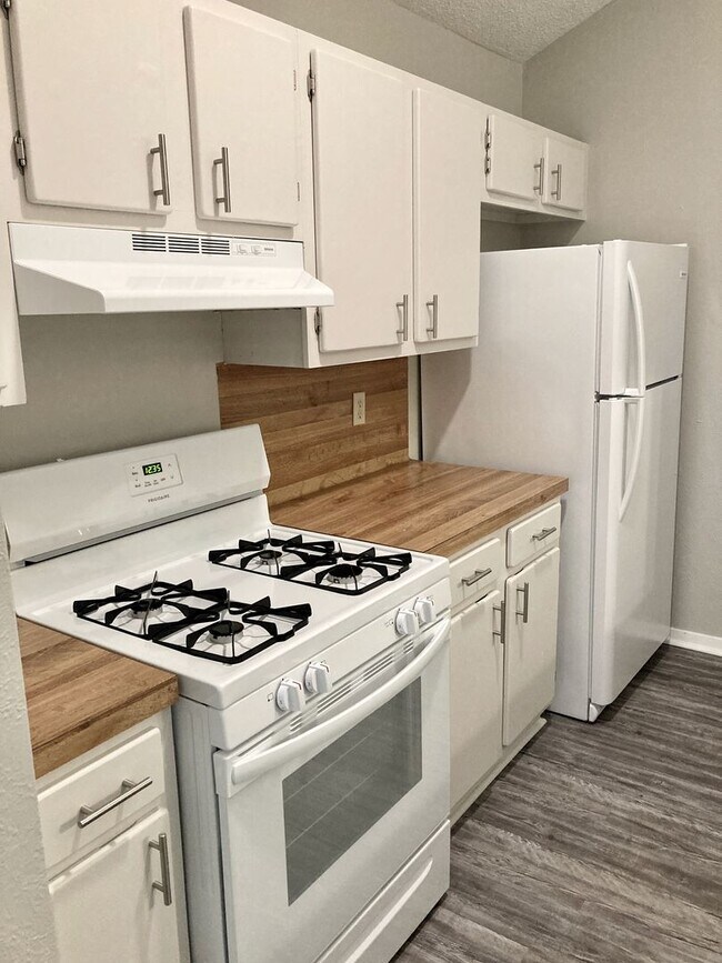 Photo - 1809 Prairie Knoll Ct Unit B