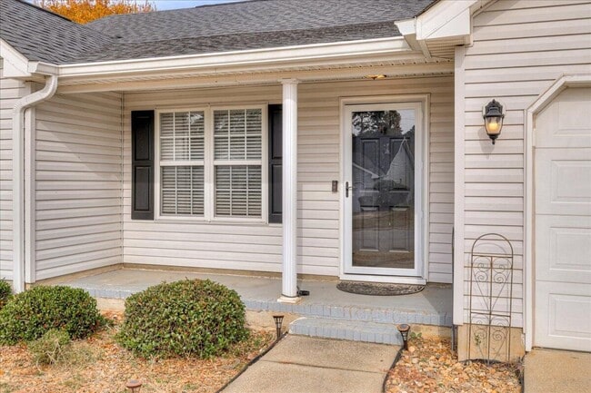 Photo - 510 Wendover Way