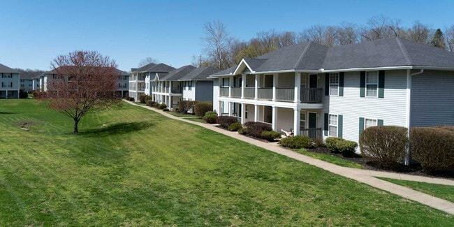 Patio - 15 S Shafer St Unidad UC  #402