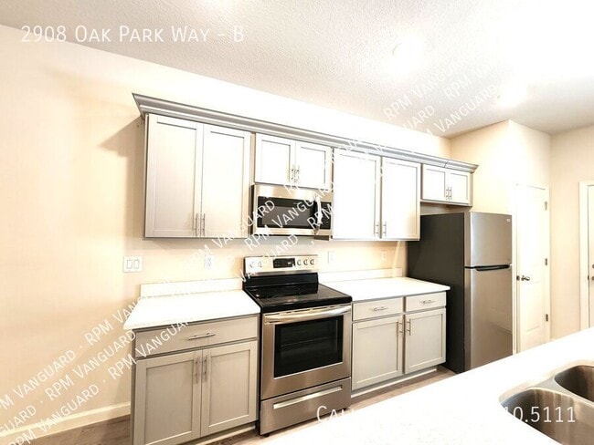 Photo - 2908 Oak Park Way
