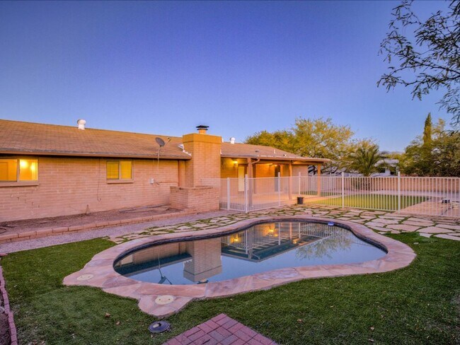 Photo - FOOT HILLS! FOOT HILLS! FOOT HILLS! FOOT H...