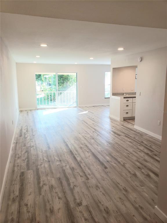 Photo - 6360 7th Ave W