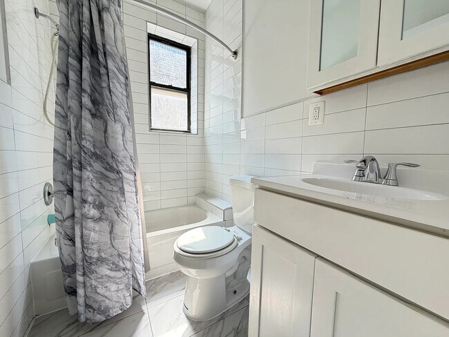 Photo - 162 Bergen Ave Unit 4B