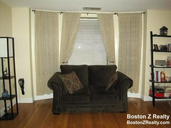 Photo - 87 Gainsborough St Unit 205
