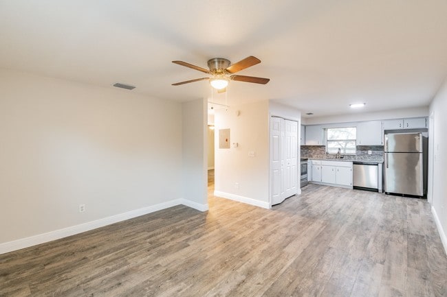 Bella Vista Apartments - Bella Vista Apartments