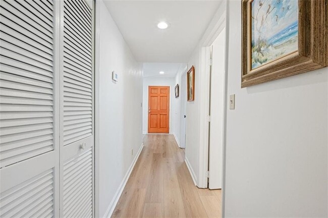 Photo - 307 Harbour Oaks Dr