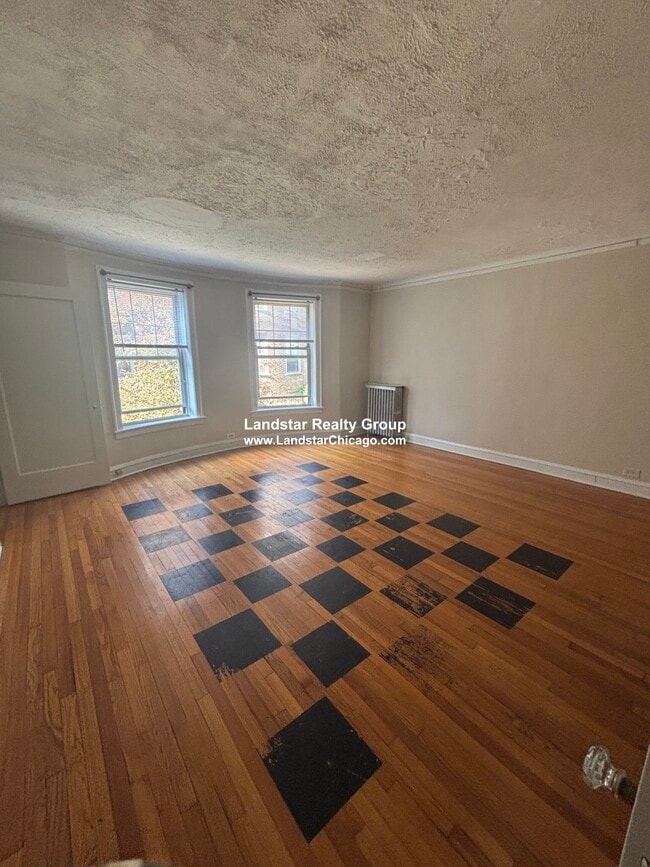 Building Photo - 907 Elmwood Ave Unit 1D