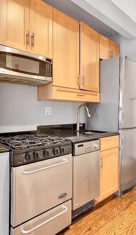 Photo - 248 Mott St Unit 5