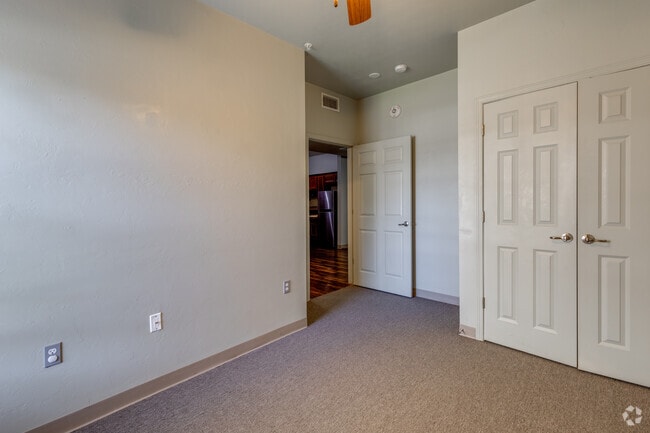 2BR, 1BA Shared