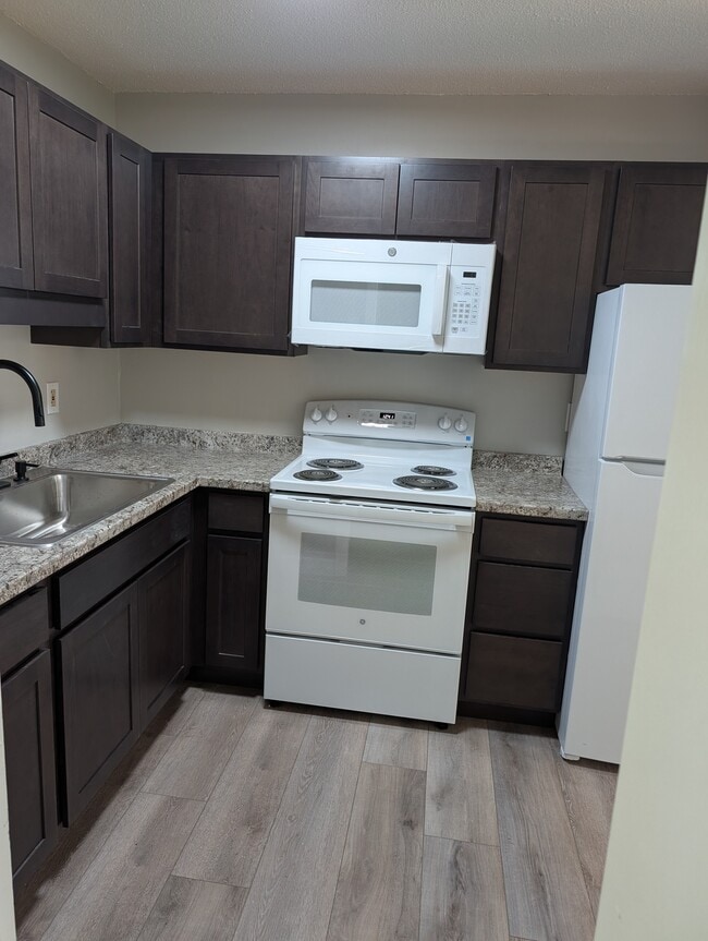 Photo - 47 Hill St Unit #8