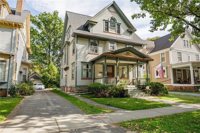 Photo - 90 Dartmouth St