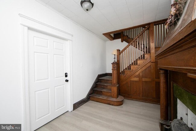 Photo - 1112 Collings Ave