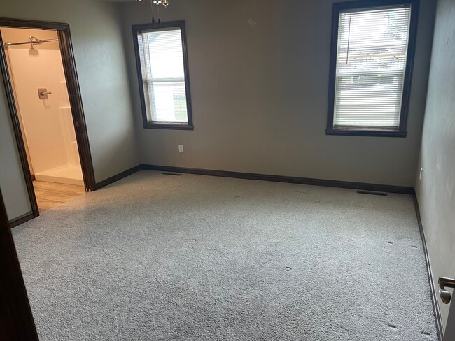 MASTER BEDROOM - 629 Diversity Dr Unit 644 Diversity Drive