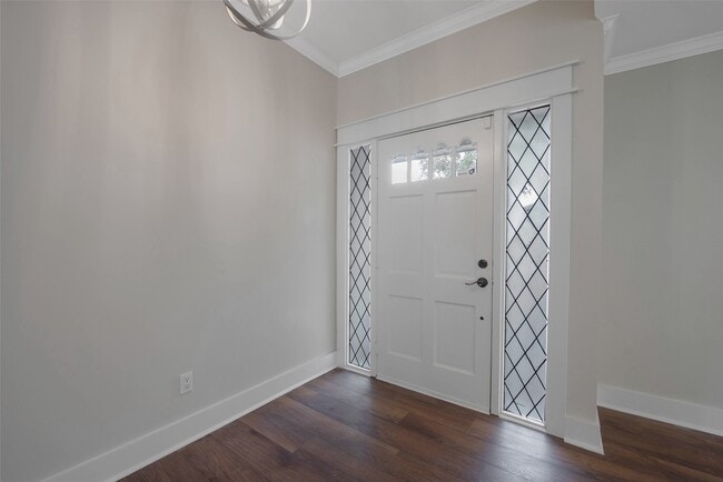 Photo - 402 Forest Lake Dr