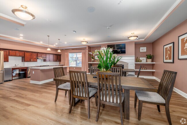 similar property photo