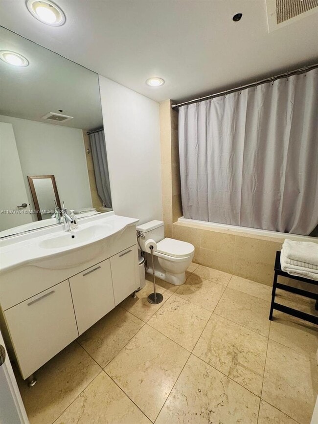 Photo - 475 Brickell Ave Unit 1910