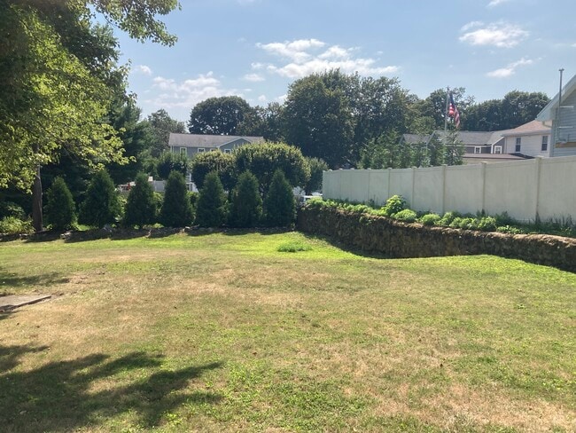 Photo - 15 Willard St