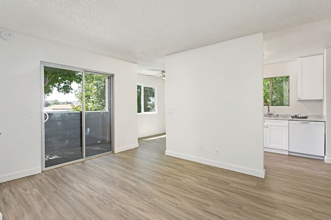 Oakleaf Apartments