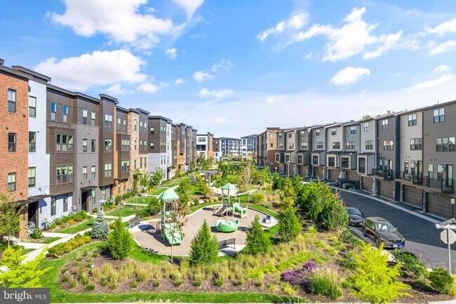 Photo - 12973 Hattontown Square