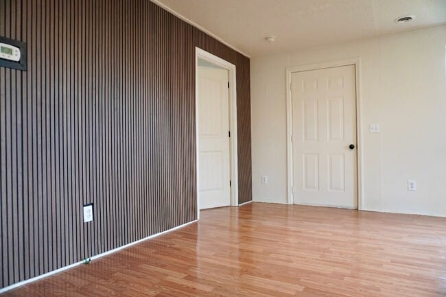 Photo - 405 W Main St